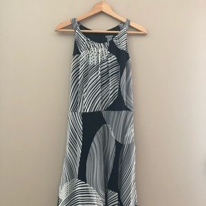 Women’s ANN TAYLOR patterned dress